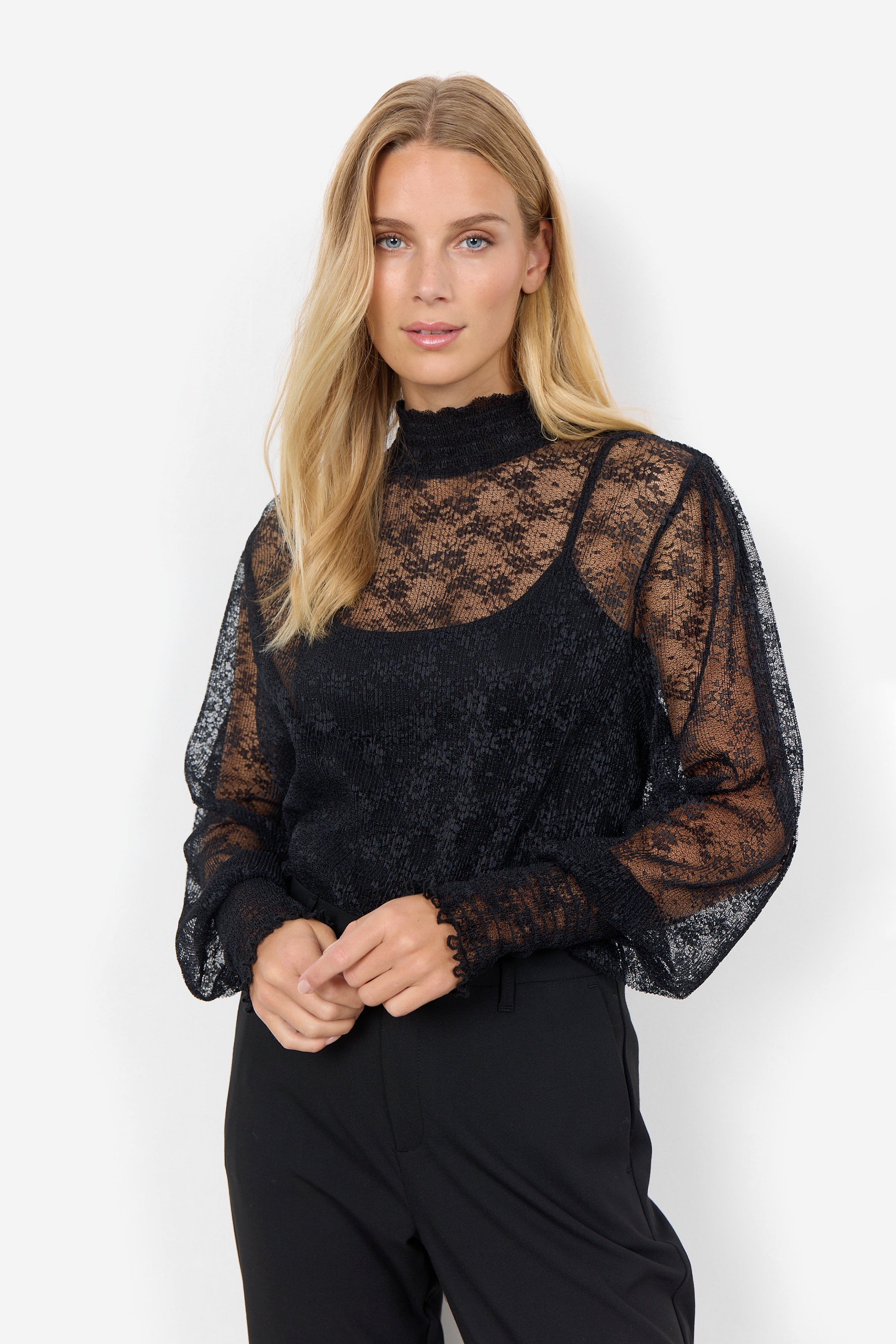 The Vallie Lace Top – Incandescent