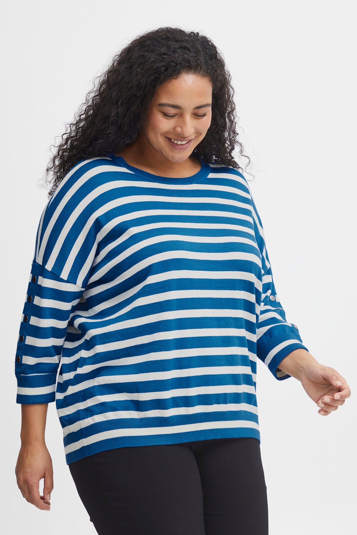 The Etta Curve Knitted Pullover