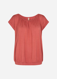 The Kimmie Tee in Dusty Red