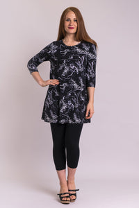 Women's bamboo 3/4 sleeve tunic top. Women's boutique clothing Canada. Plus size boutique clothing Canada,
